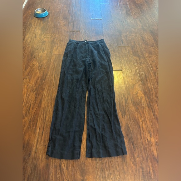 Donni. The Linen Pleated Trouser In Jet Black - Picture 3 of 5